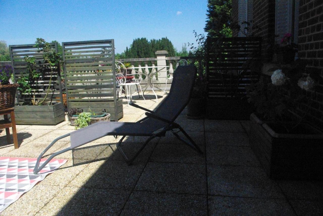 Le Manoir De Crisolles Panzió Kültér fotó